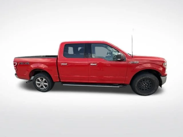 Used 2018 Red Ford XLT image 5