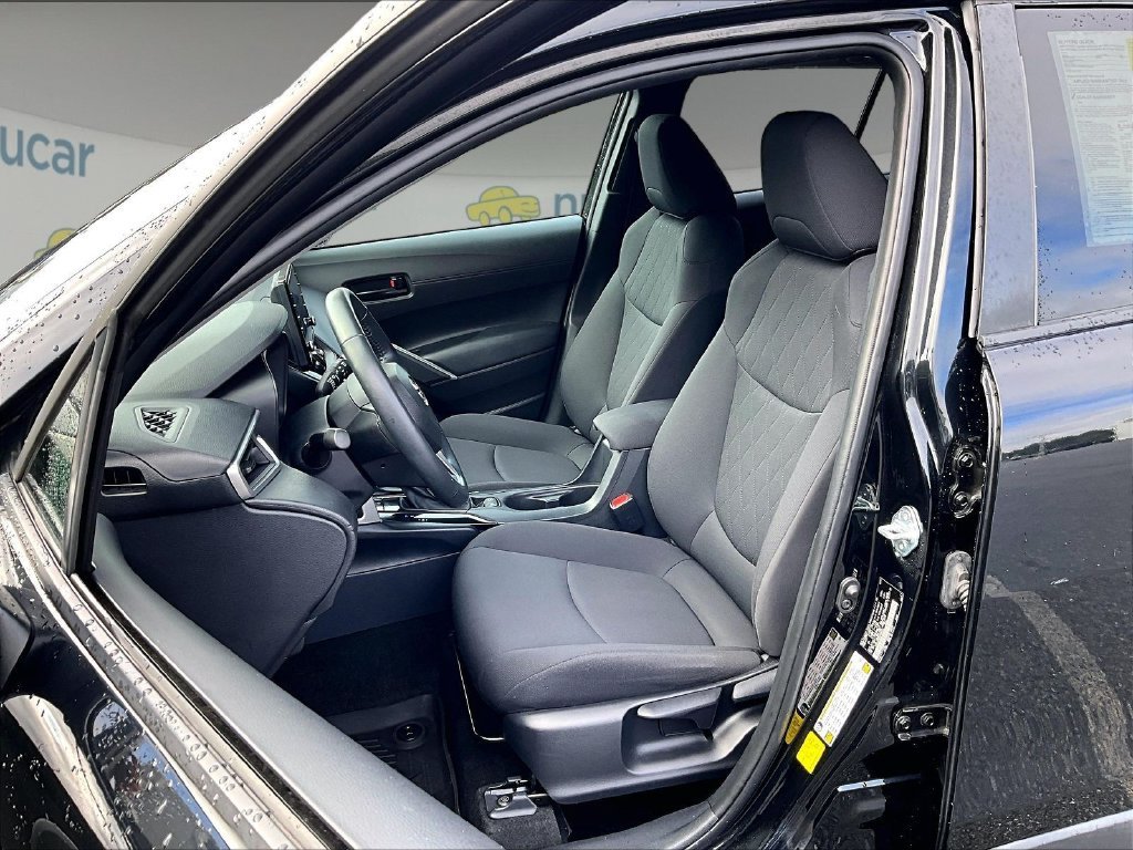 Used 2022 Black Toyota LE image 10