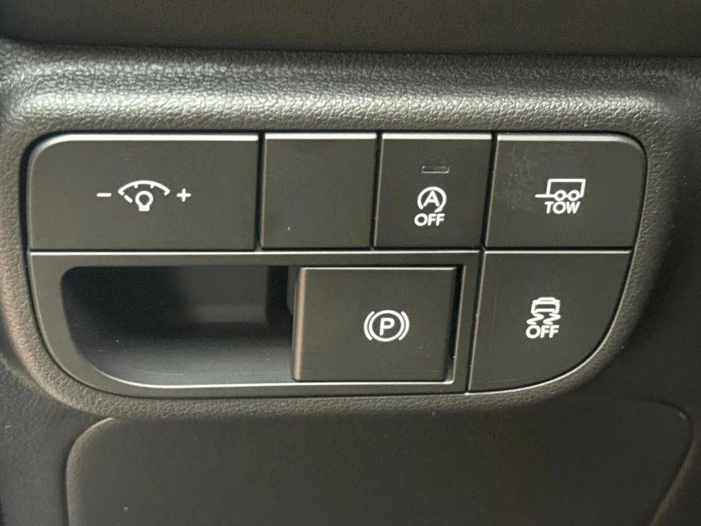New 2027 Creamy White Pearl Hyundai SEL image 24