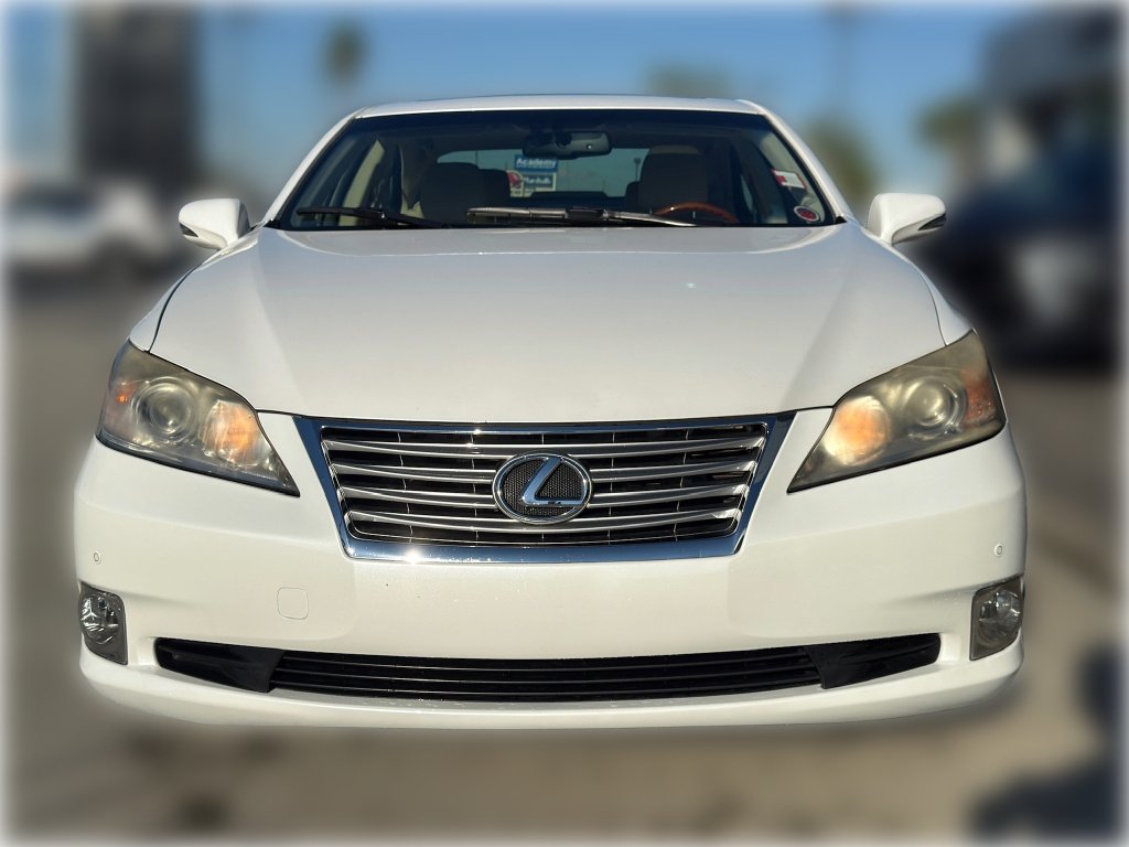 Used 2012  Lexus Base image 2