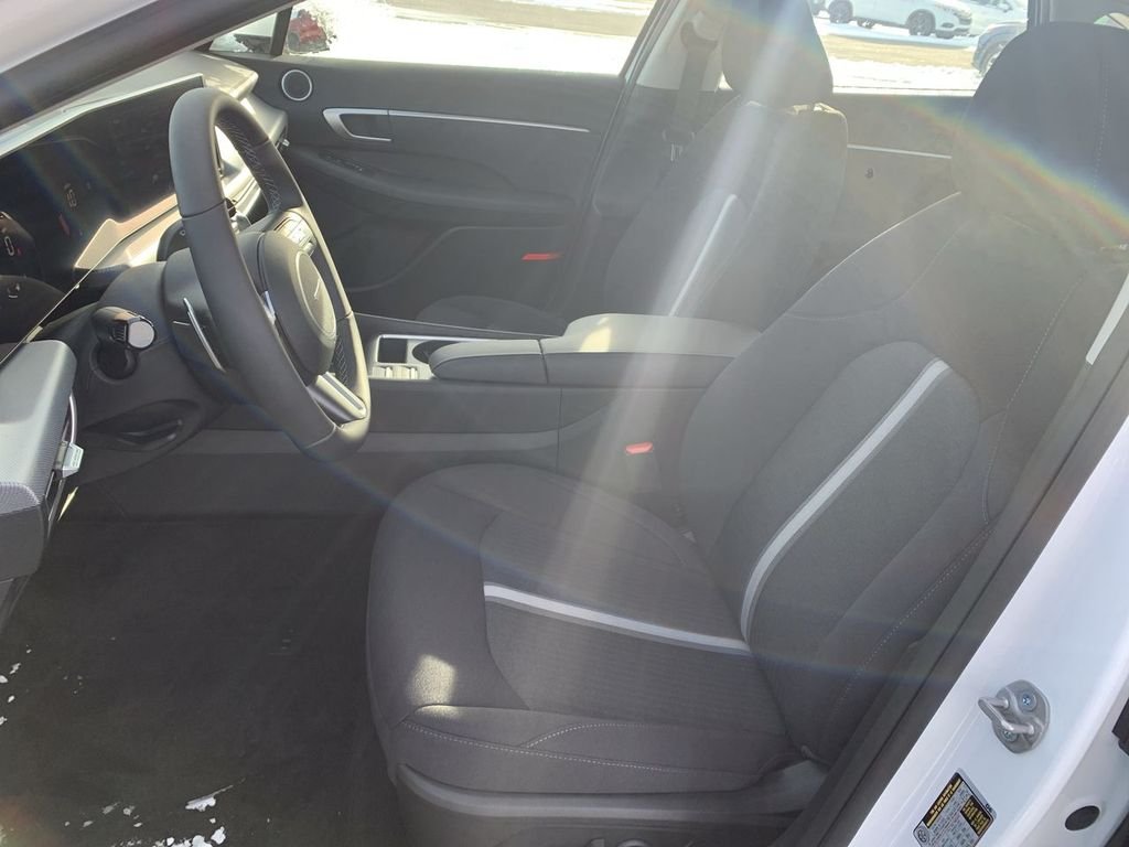 New 2026 White Hyundai SEL Sport image 11