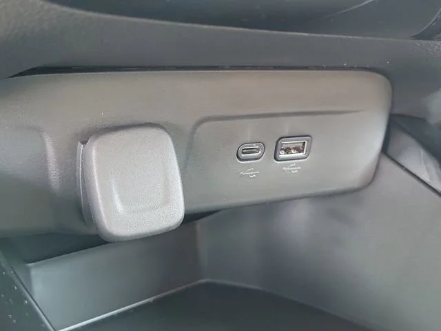 New 2026 Cacti Green Chevrolet ACTIV image 29