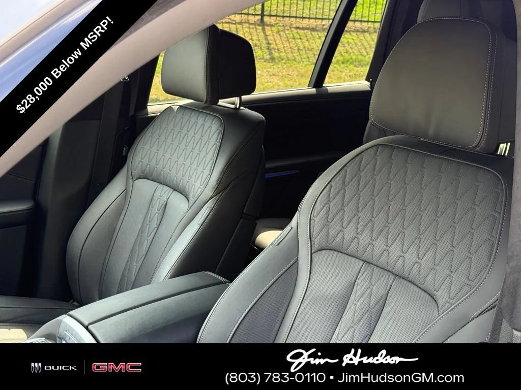 Used 2024 Gray BMW M60i image 20