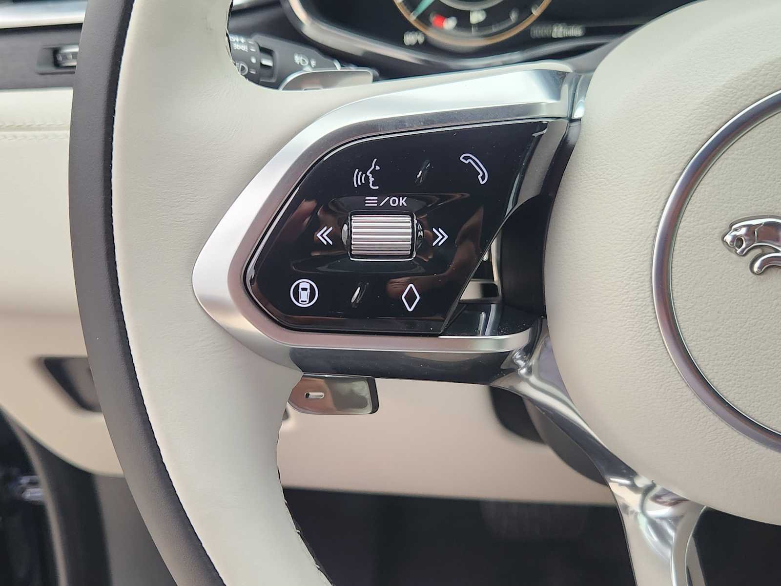 2026 Jaguar F-Pace R-Dynamic S - Photo 28