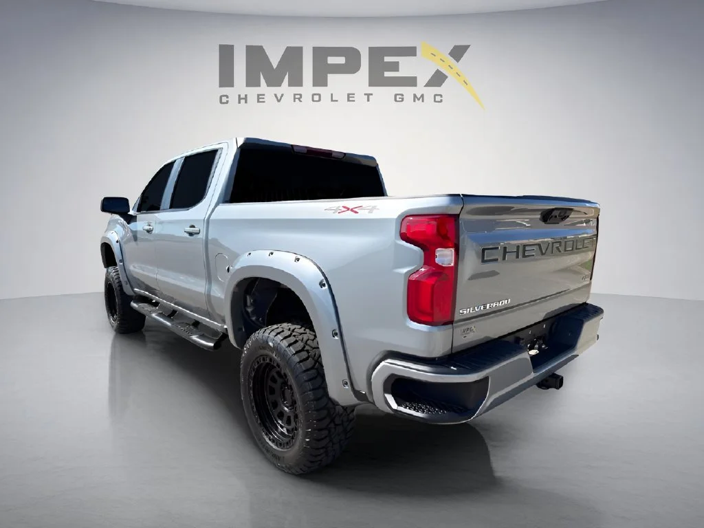 Used 2026 Sterling Gray Metallic Chevrolet RST image 3