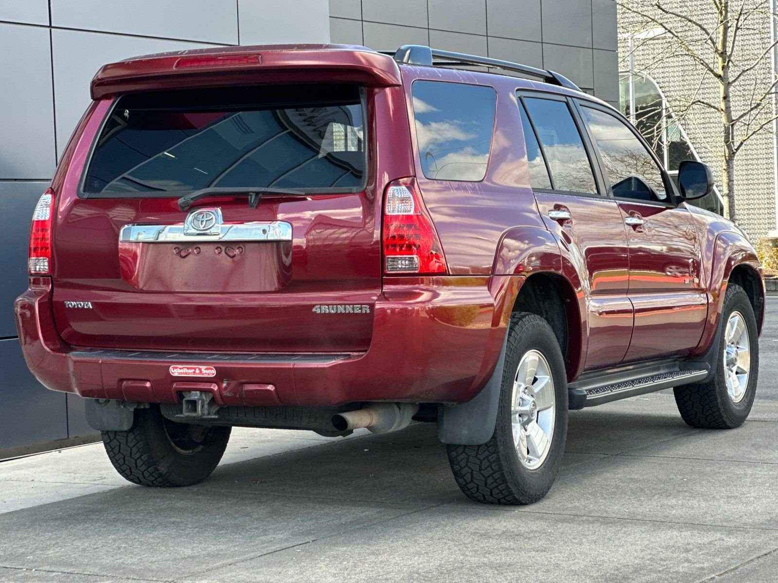 Used 2006 Salsa Red Pearl Toyota SR5 image 2