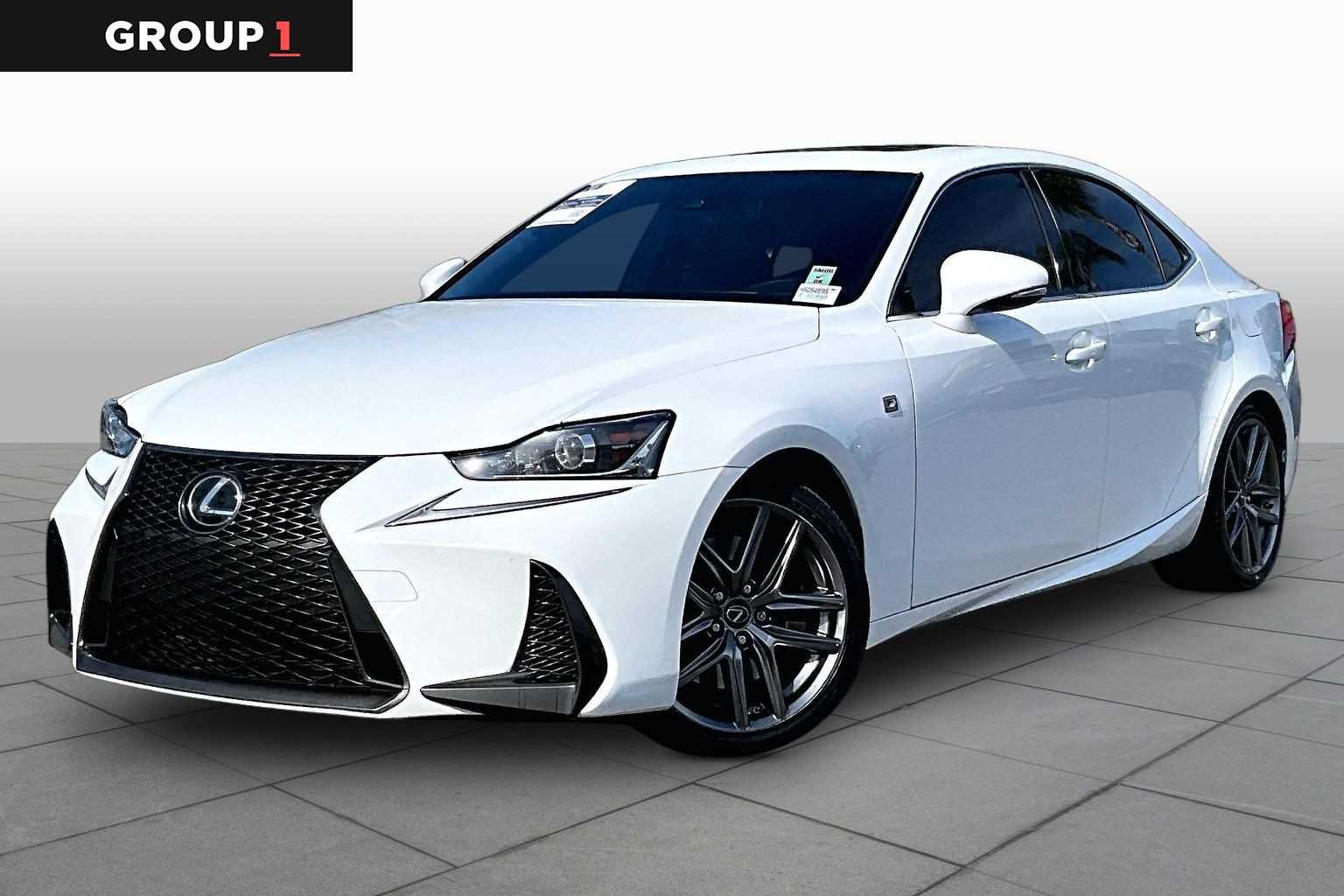 2017 Lexus IS 350 200t's photo