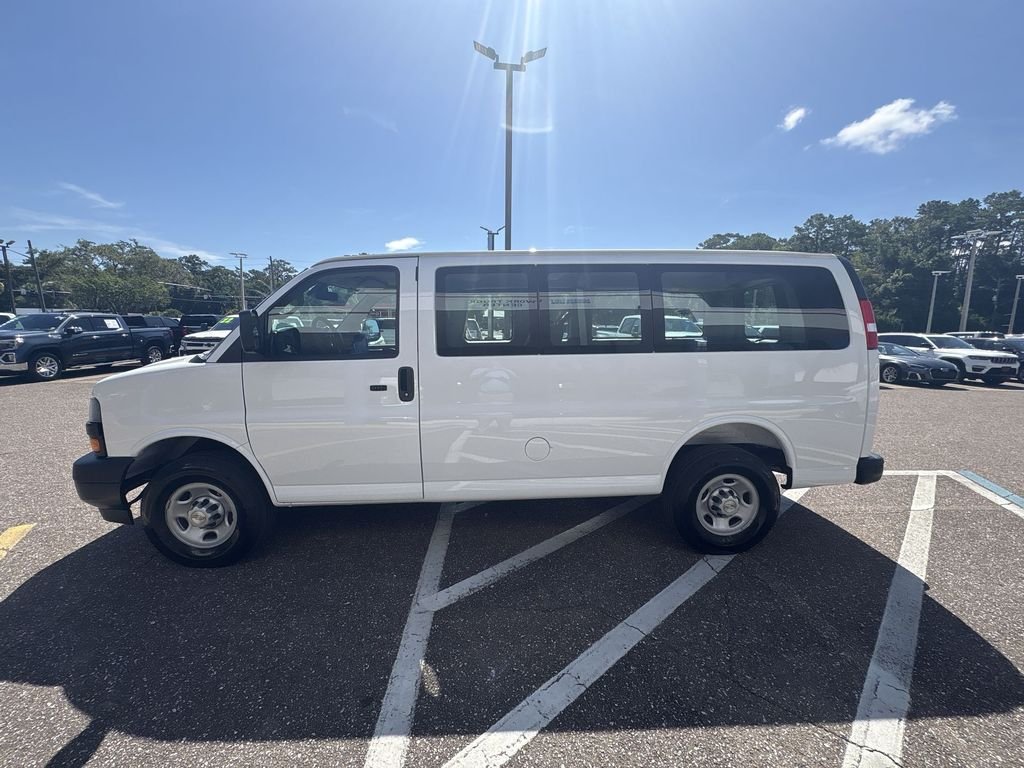 2026 Chevrolet Express Cargo Work Van - Photo 3