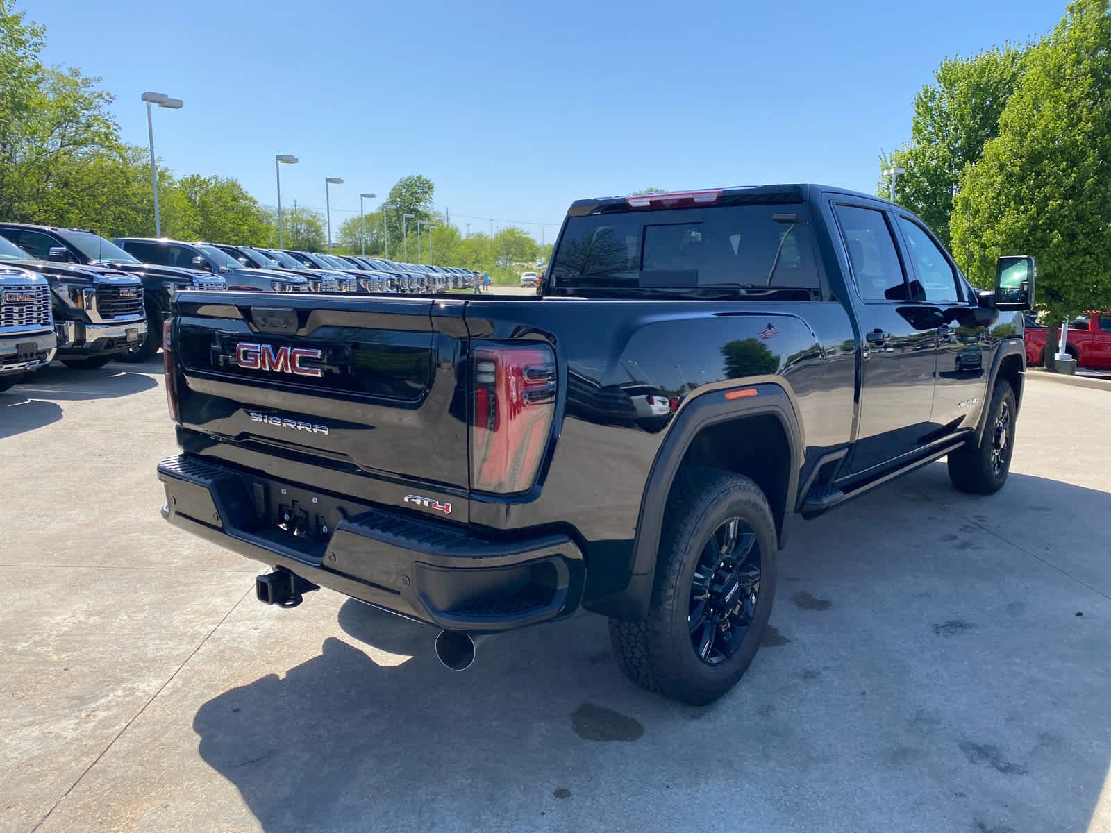 2026 GMC Sierra 2500HD AT4 - Photo 6