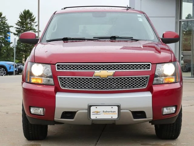 Used 2014 Chevrolet Tahoe LT with VIN 1GNSKBE03ER158334 for sale in Eden Prairie, Minnesota