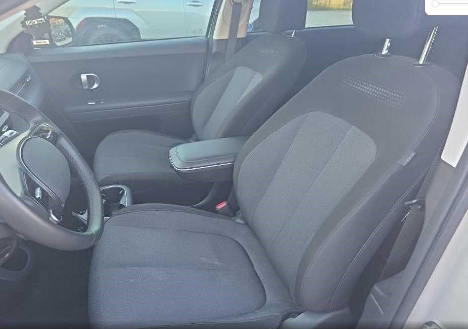 Used 2024 Gravity Gold (Matte Gold) Hyundai SEL image 8