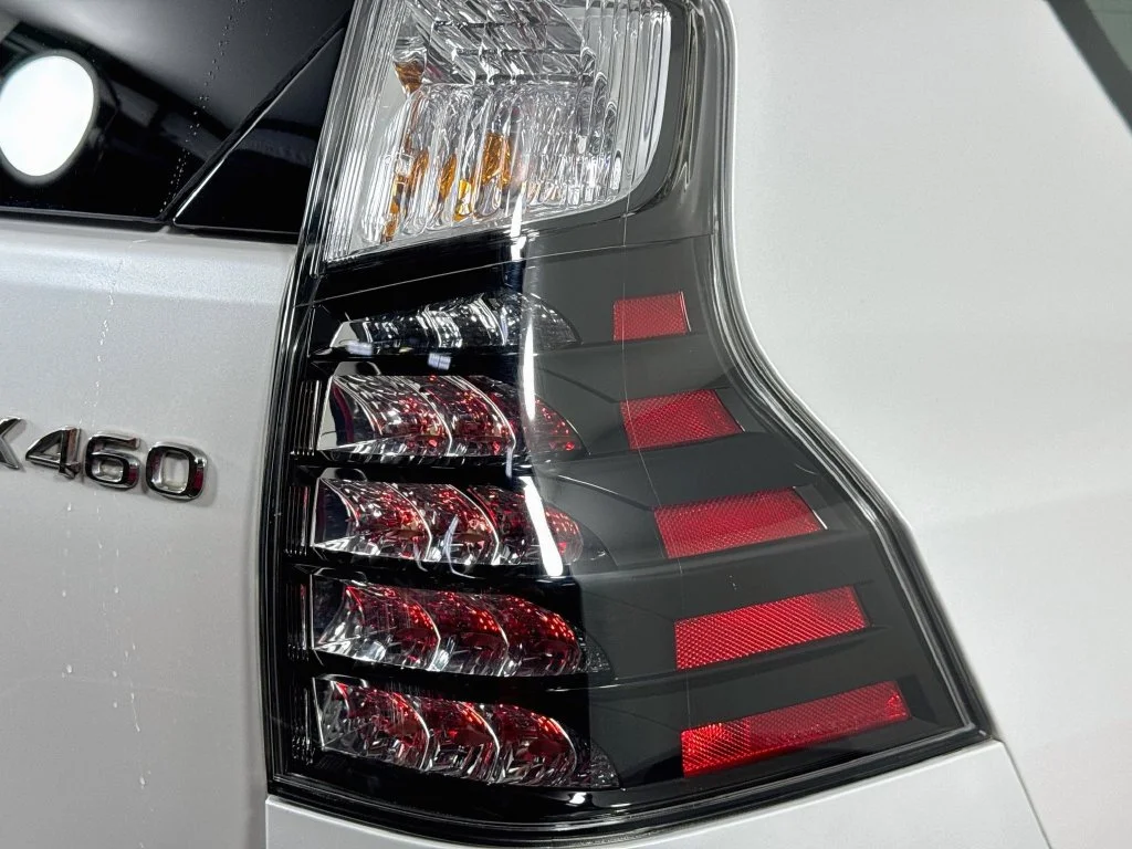 Used 2023 White Lexus 460 image 33