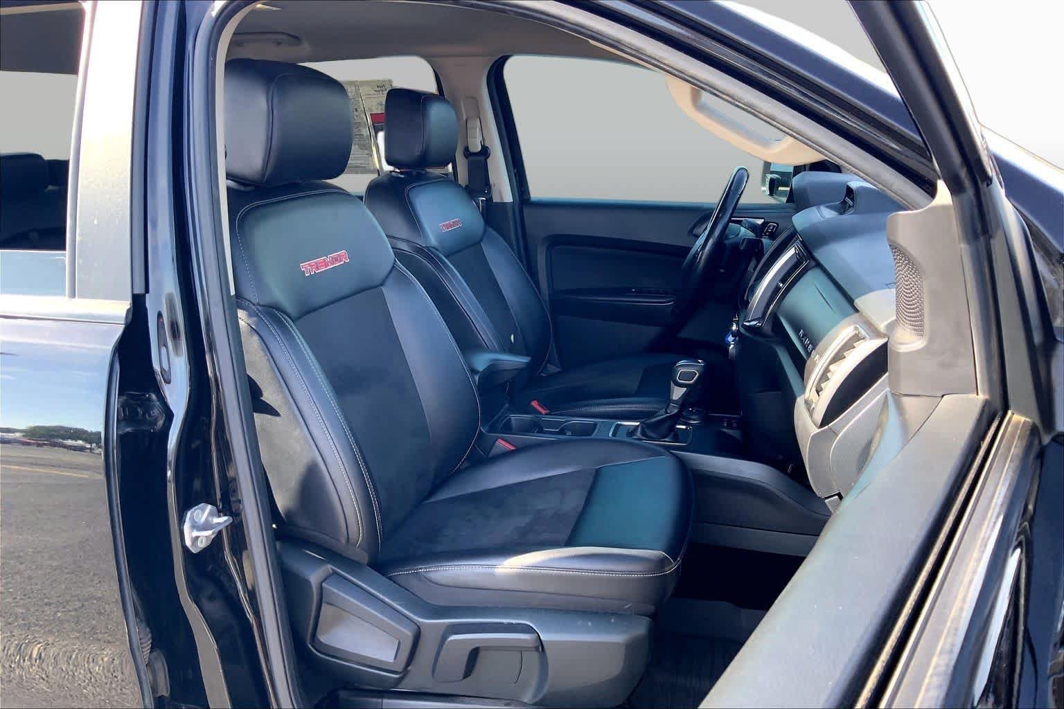 Used 2022 Shadow Black Ford XLT image 9