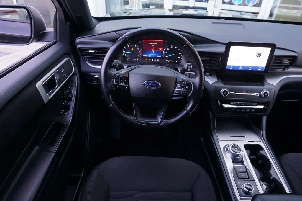 Used 2020 Black Ford XLT image 14