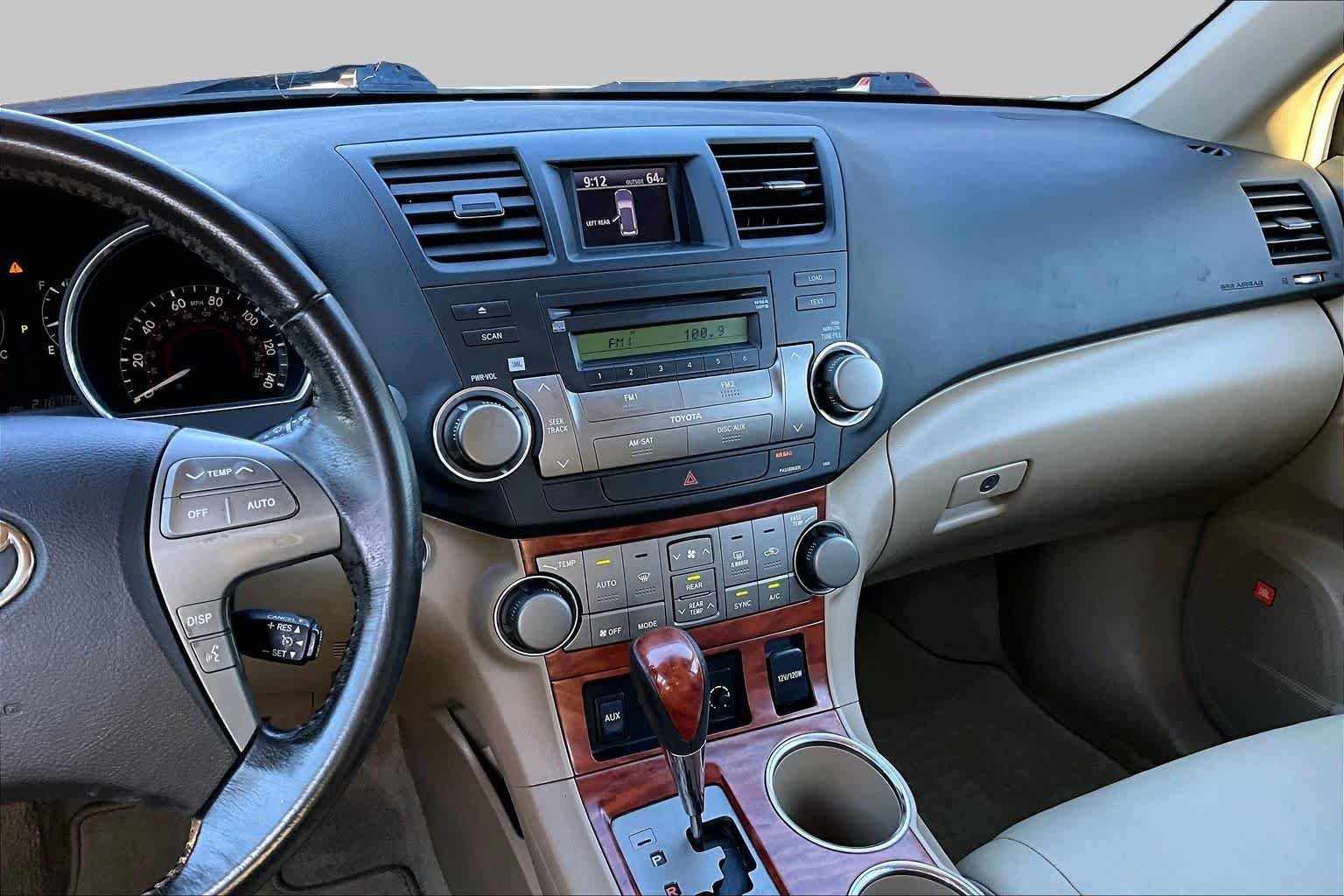 Used 2009 Blizzard Pearl Toyota Limited image 6