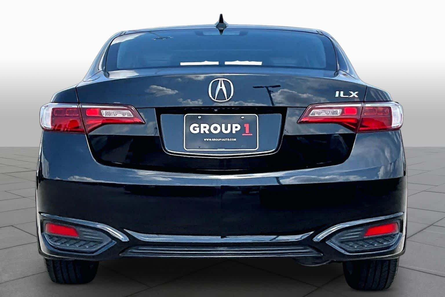 Used 2016 Crystal Black Pearl Acura w/Premium Pkg image 5