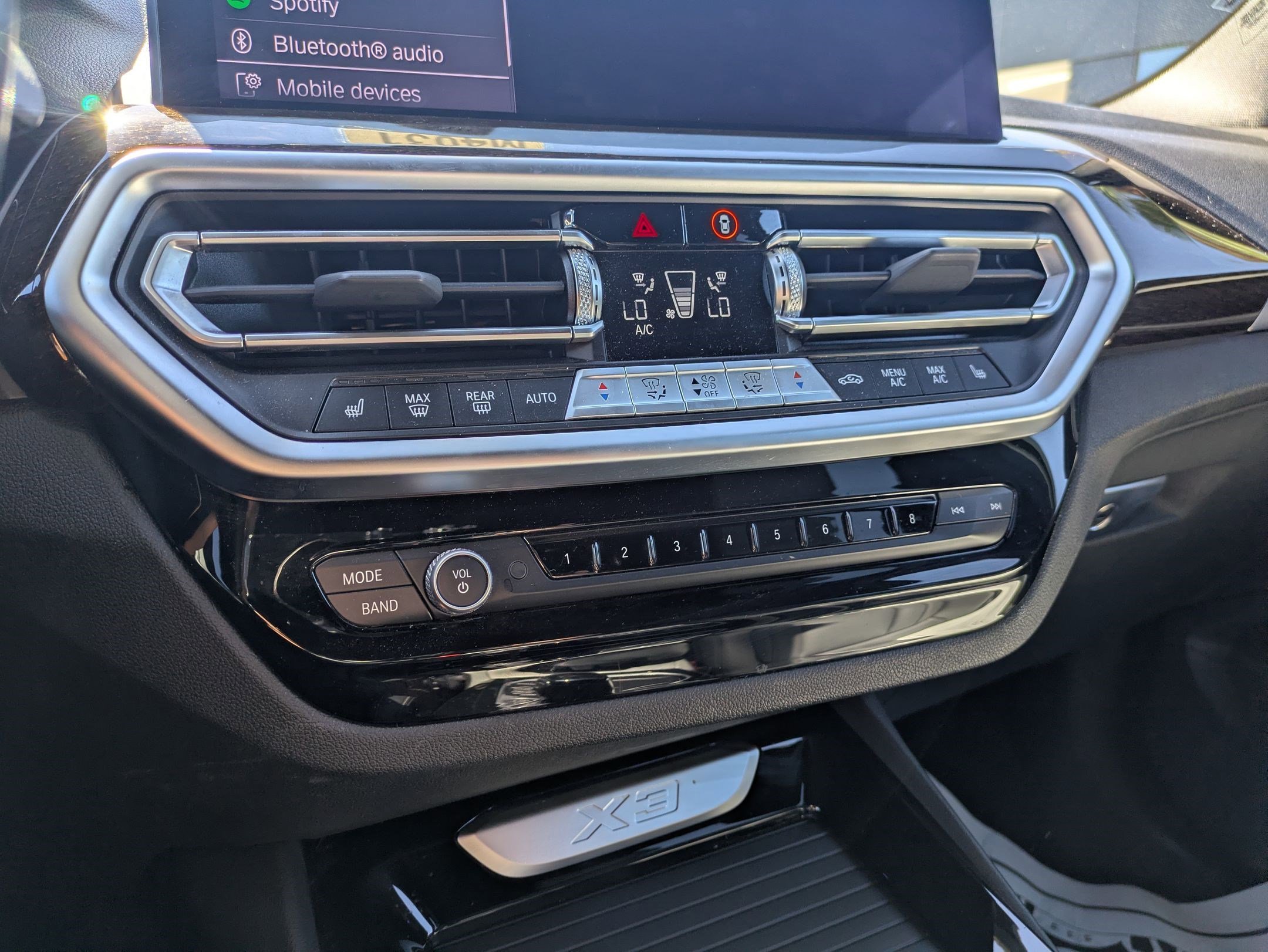 Used 2022 Jet Black BMW sDrive30i image 22