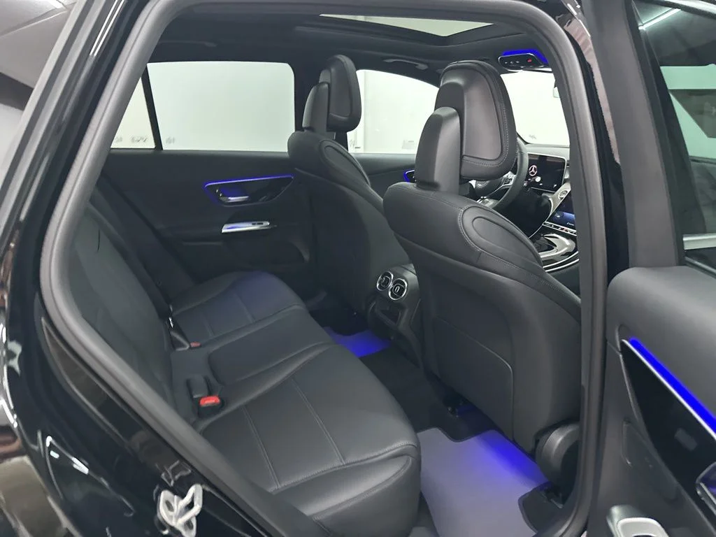 Used 2026 Black Mercedes-Benz GLC 300 image 22