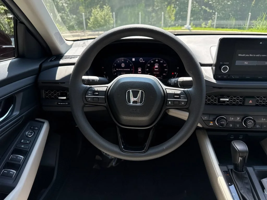 Certified Used 2025 Meteorite Gray Metallic Honda 1.5T SE image 57