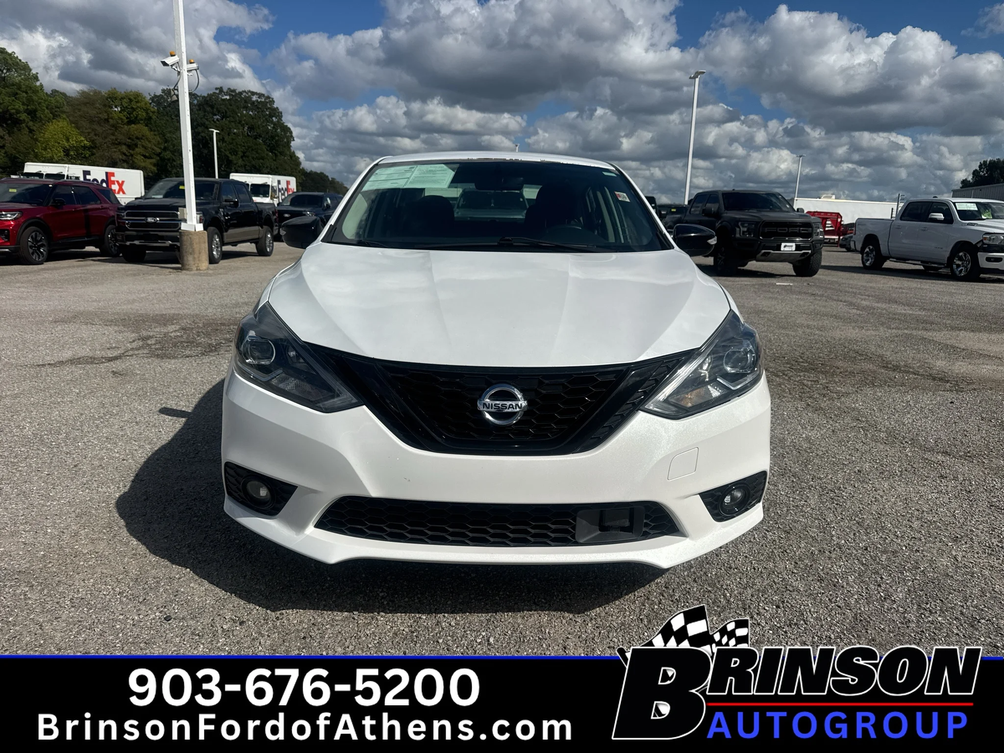 Used 2018 Aspen White Nissan SR image 2