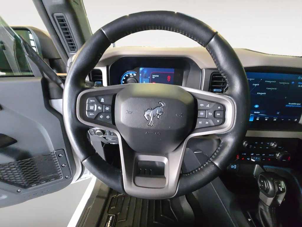 Used 2024 White Ford Wildtrak image 13