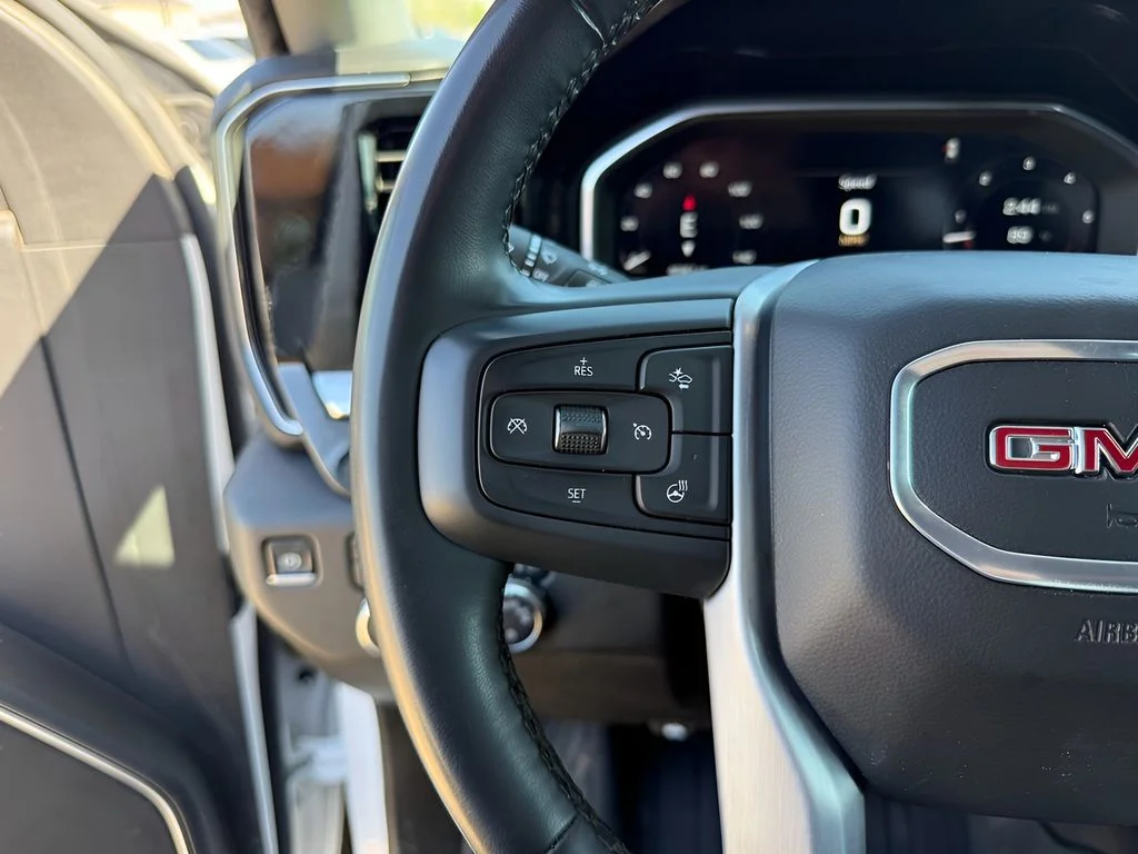 Used 2024 Summit White GMC SLE image 21