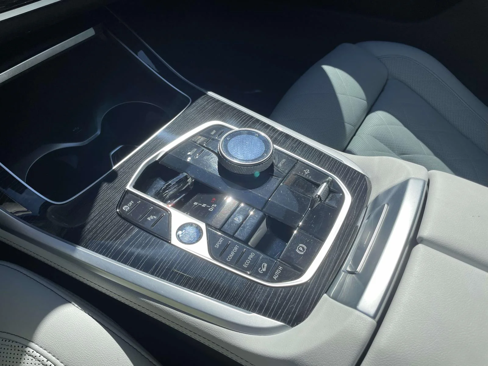 Used 2023 Skyscraper Grey Metallic BMW xDrive40i image 22