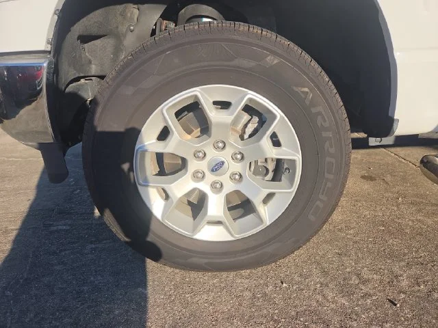 Used 2023 White Ford XLT image 29