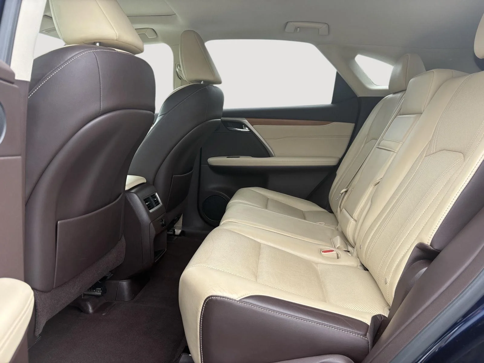 Used 2016  Lexus F Sport image 6