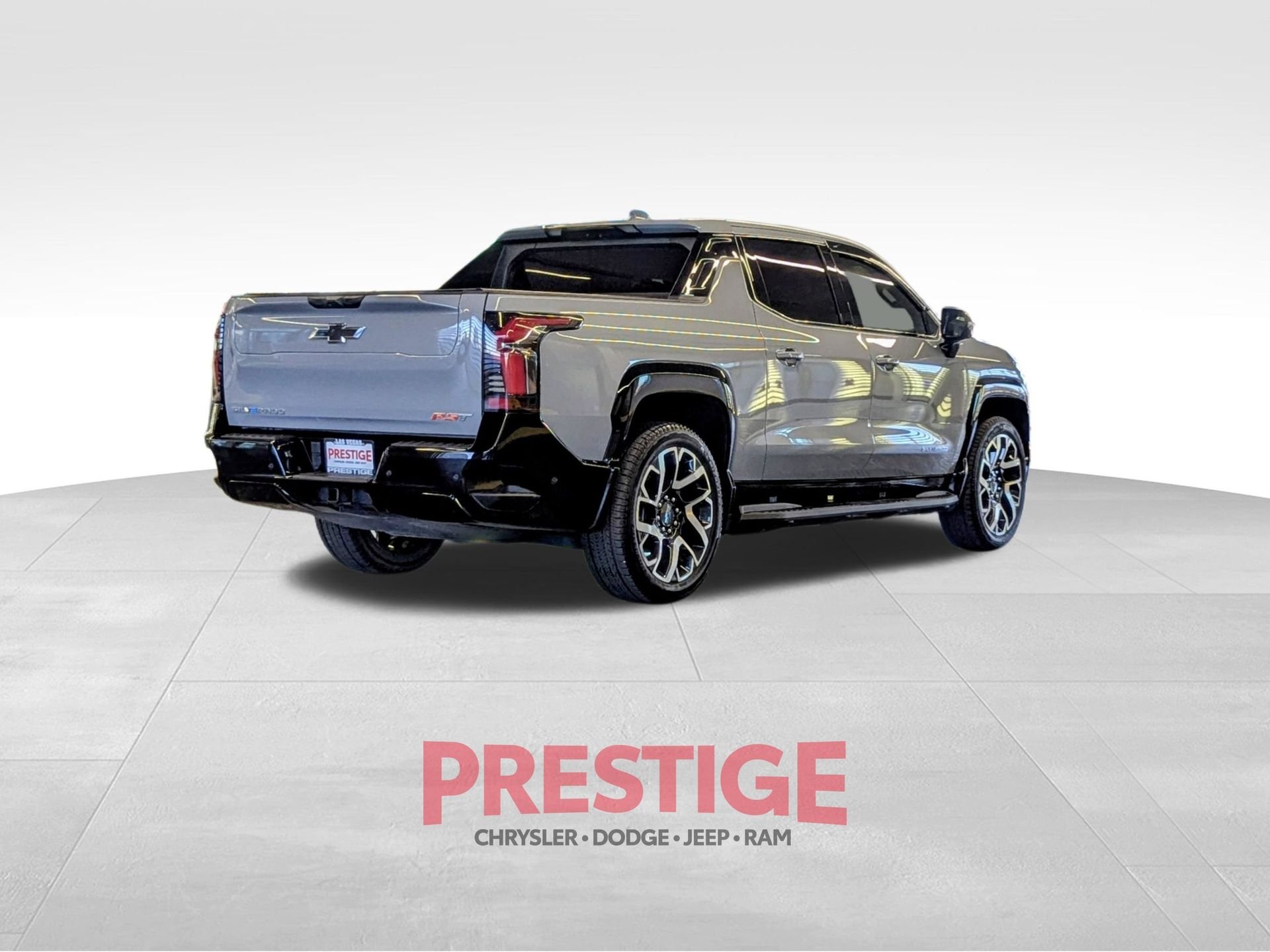 Used 2025 Gray Chevrolet RST image 8