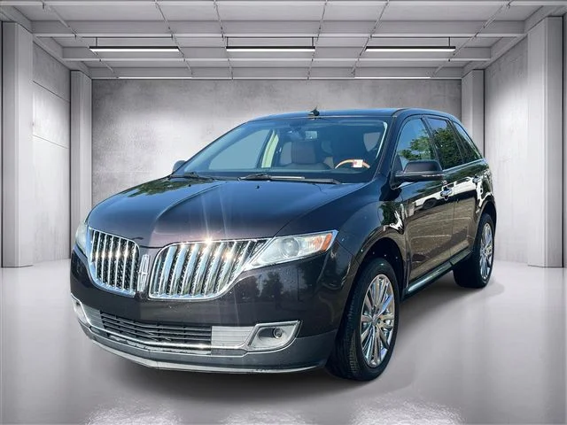 Used 2015 Brown Lincoln Base image 6