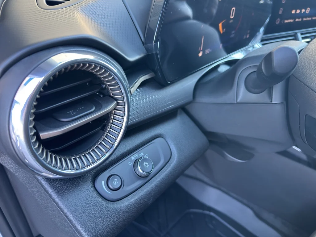 2026 Chevrolet Trax Activ - Photo 11