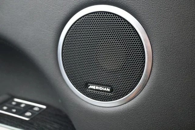 Used 2022 Black Land Rover HSE Silver Edition image 28
