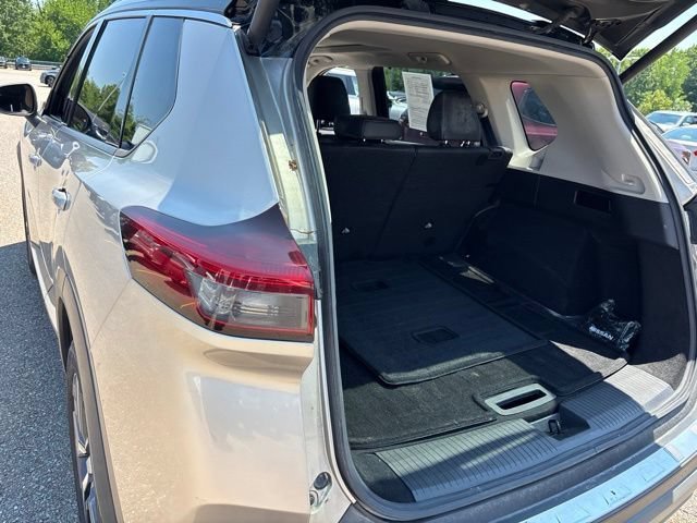 Certified Used 2021 Brilliant Silver / Black Nissan SL image 10