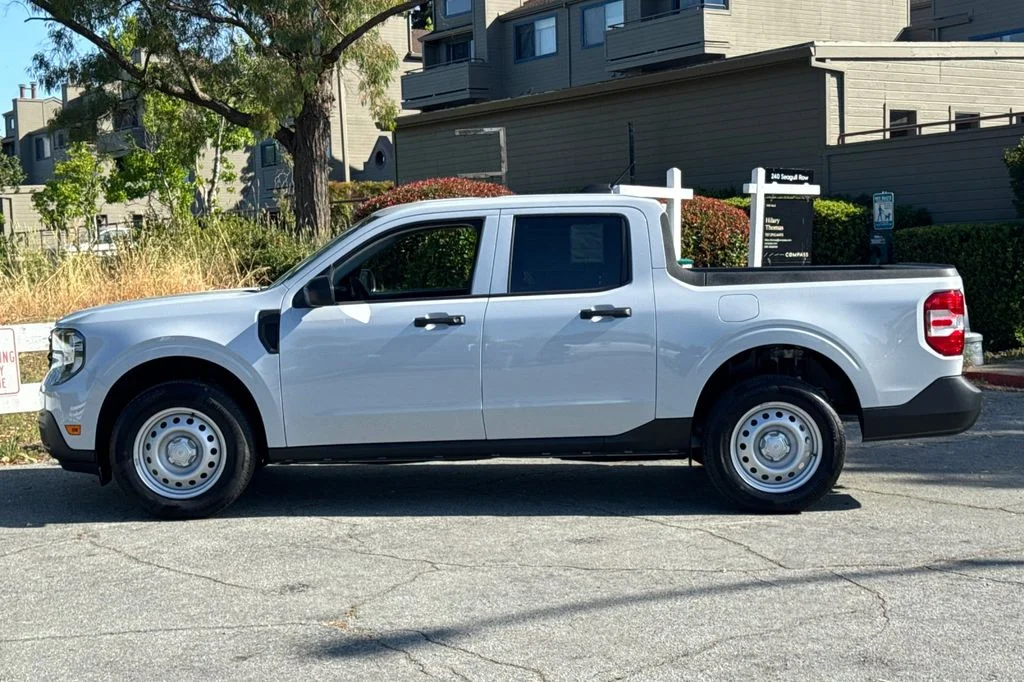New 2026 White Metallic Ford XL image 7