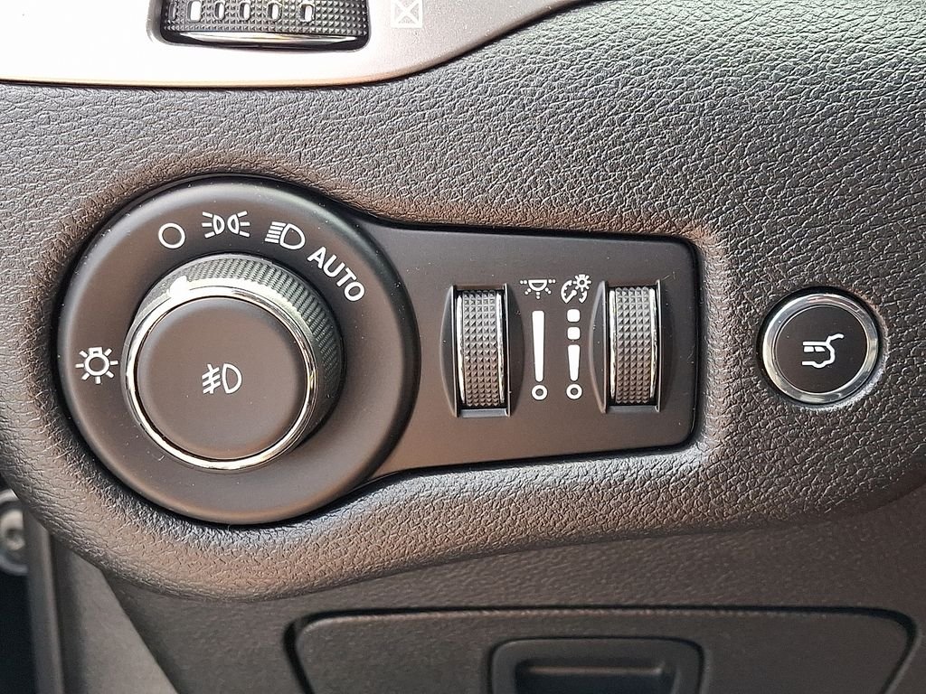 Used 2019 Black Jeep Limited image 25