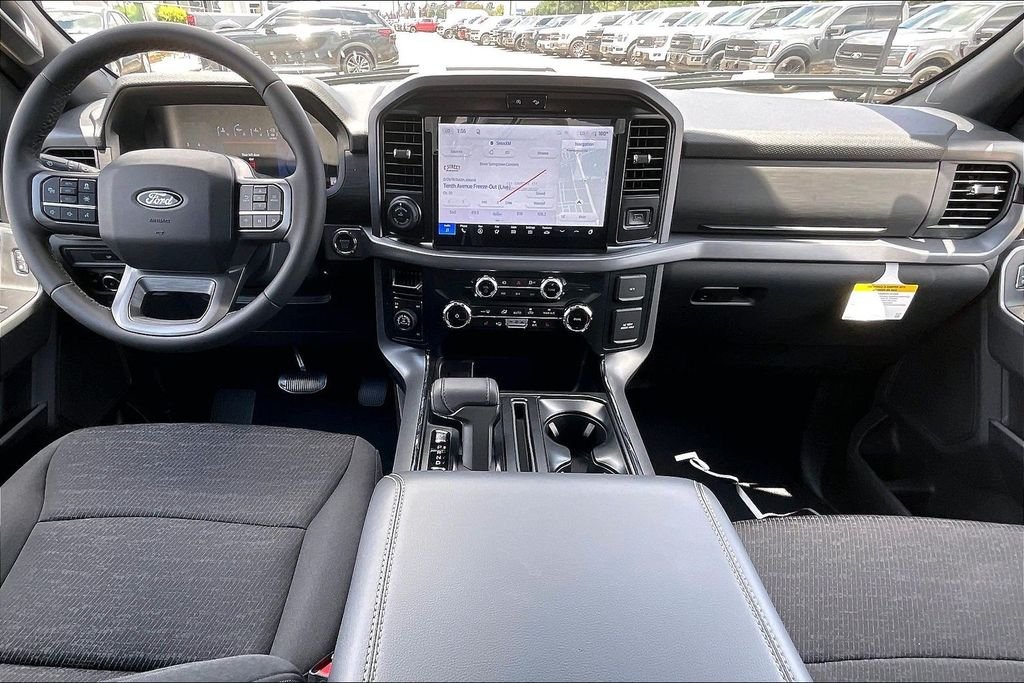 New 2026 Agate Black Metallic Ford XLT image 4