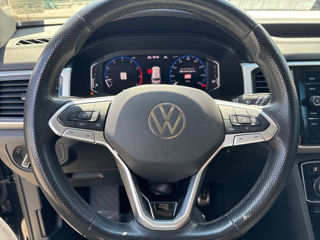 Used 2021 Black Volkswagen 3.6L V6 SEL R-Line image 21