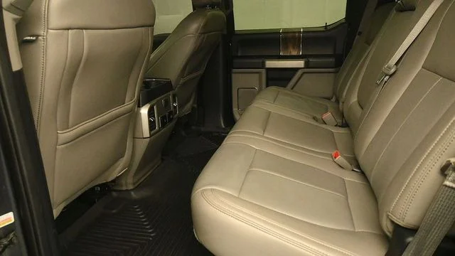Used 2020 Gray Ford Lariat image 11