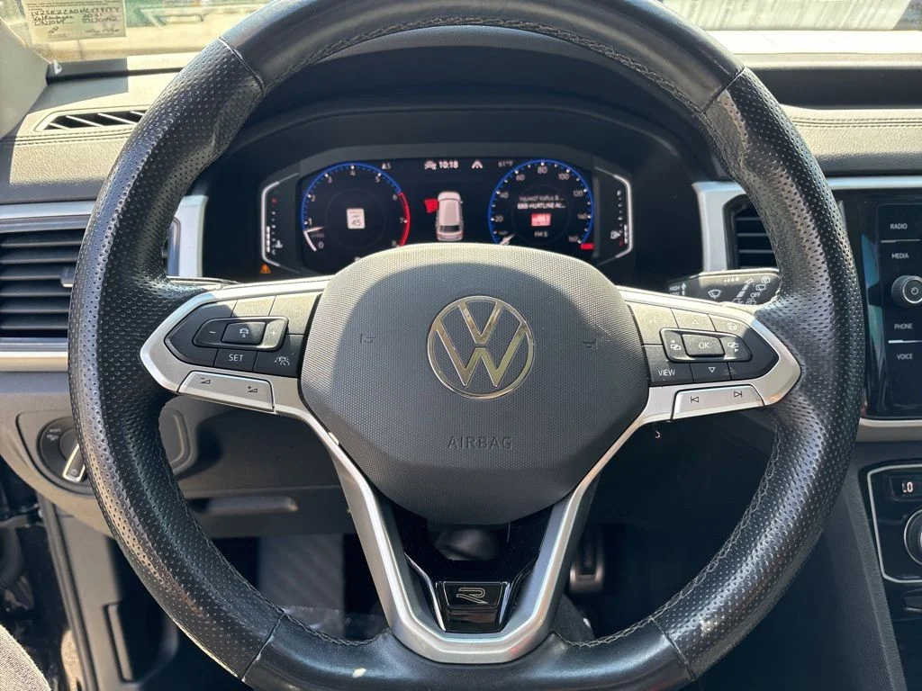 Used 2021 Black Volkswagen 3.6L V6 SEL R-Line image 21