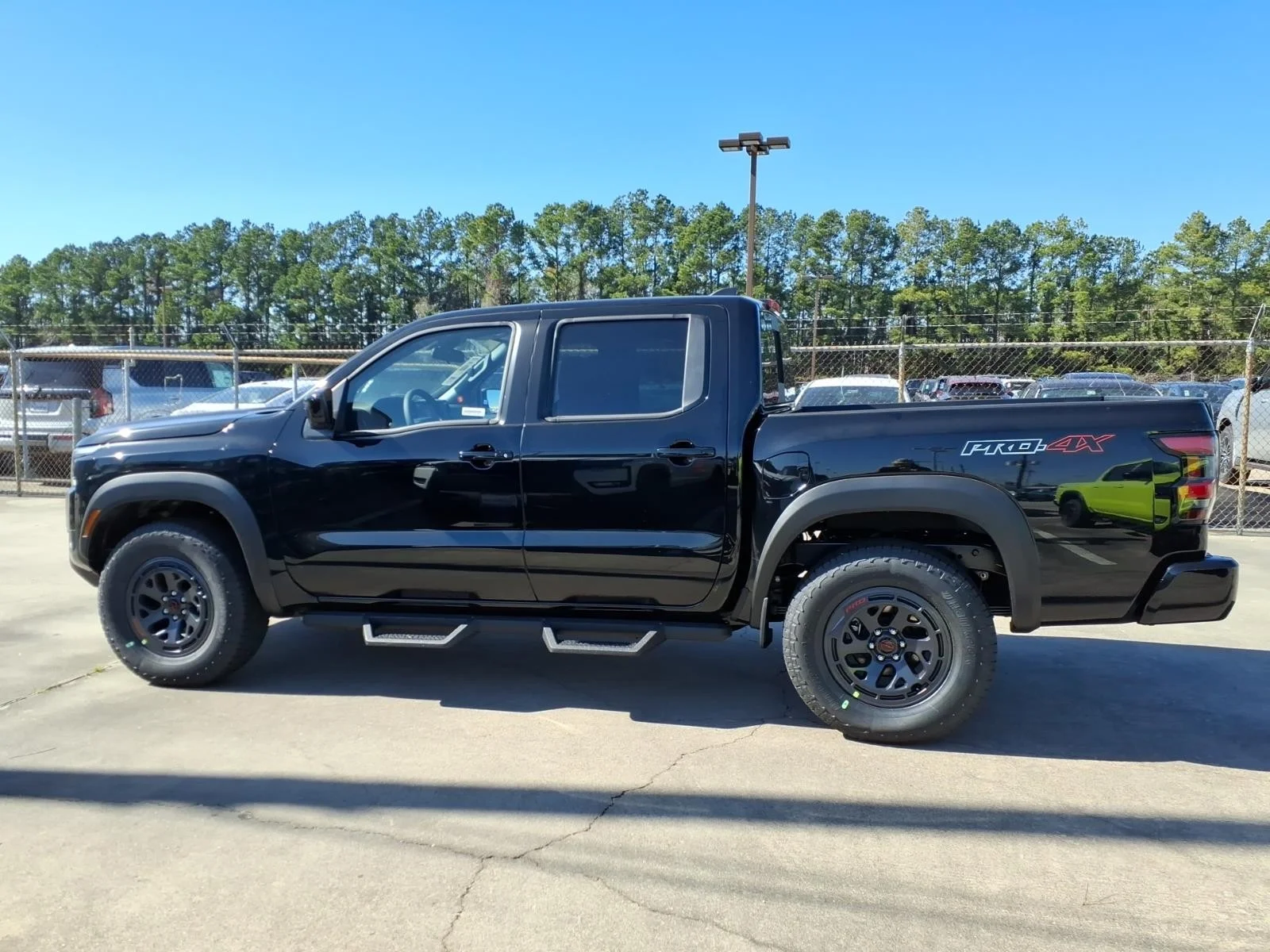 2026 Nissan Frontier Crew Cab PRO-4X® - 7