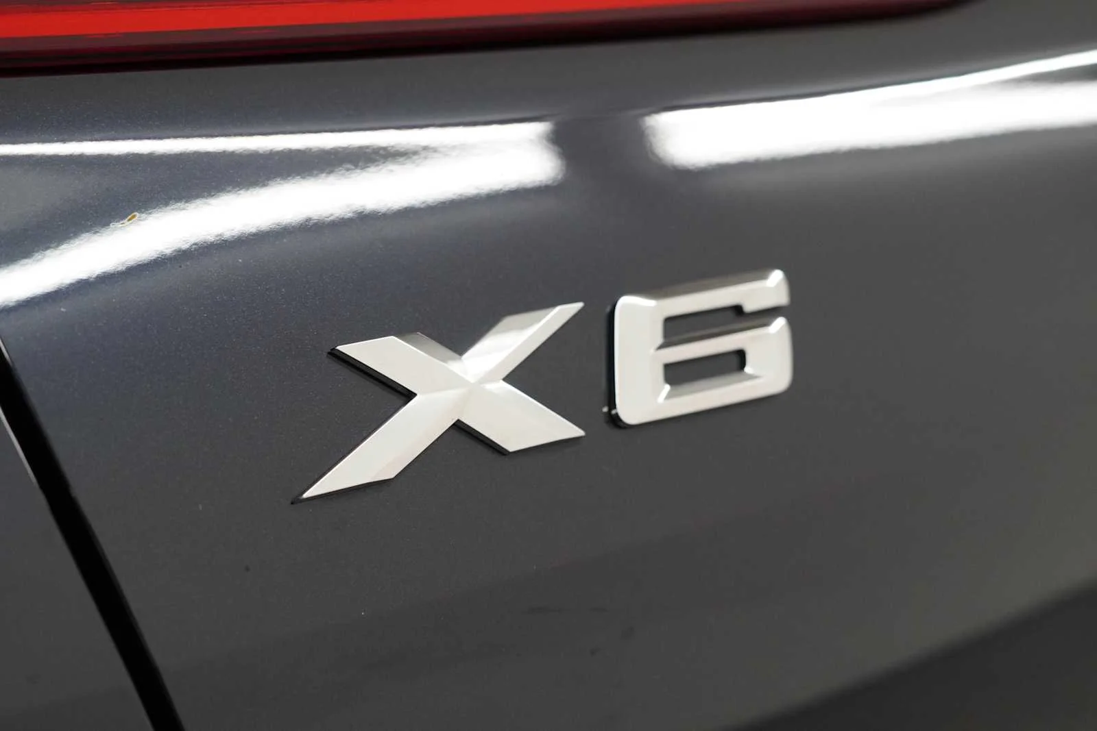 Certified Used 2023 Carbon Black Metallic BMW xDrive40i image 8