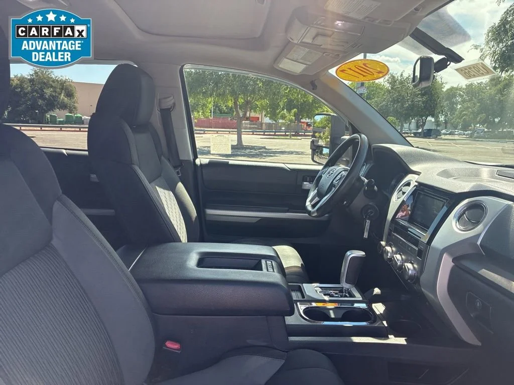 Used 2017 Silver Sky Meta Toyota SR5 image 28