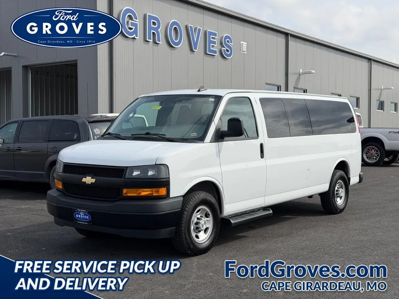 2022 Chevrolet Express Passenger