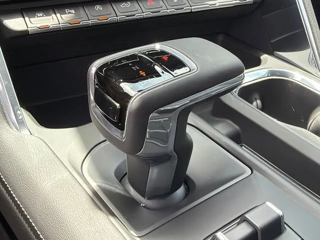 Used 2026 Onyx Black GMC Denali image 31