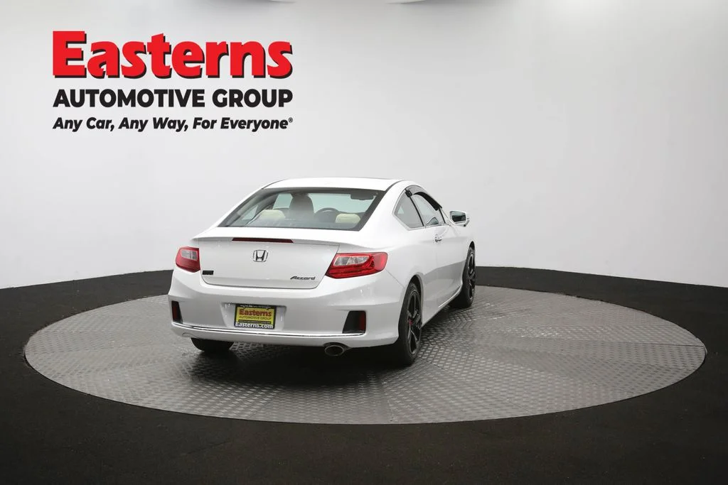 Used 2015 White Honda EX-L image 38