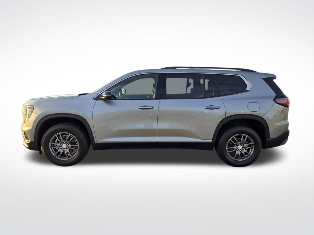 Used 2025 Silver GMC Elevation image 6