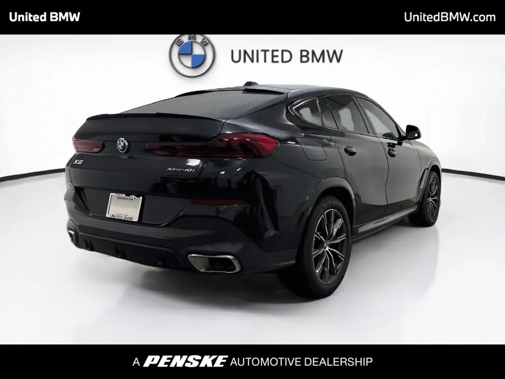 Certified Used 2025 Black Sapphire Metallic BMW xDrive40i image 5