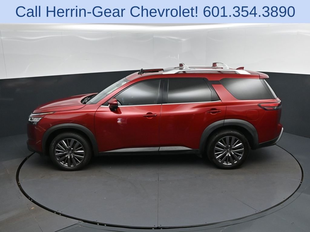 Used 2023 Red Nissan SL image 33