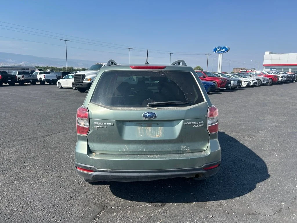 Used 2015 Green Subaru 2.5i Premium image 6